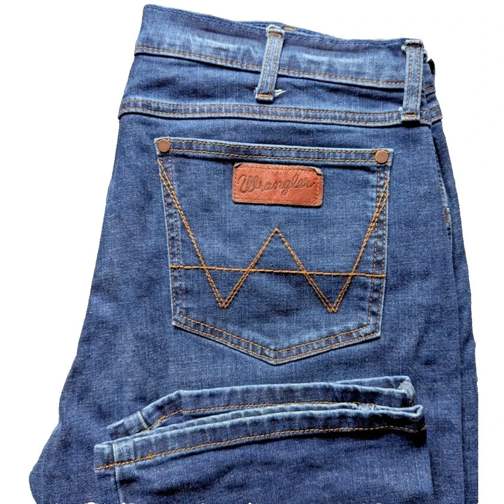 Wrangler Retro 47 Slim Boot Cut Jeans Mens 36 X 30 Western Cowboy Medium Wash